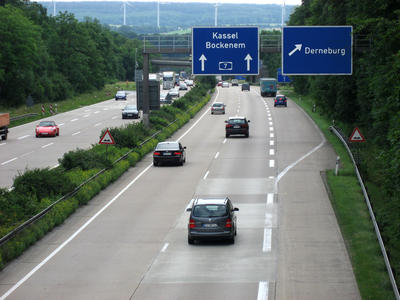 Autobahnabfahrt Holle Derneburg