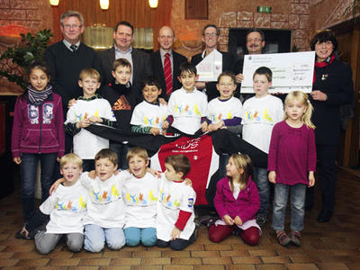 uS Holle-Grasdorf erh&auml;lt die E.ON Avacon Trophy