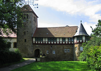 Bild vergrößern: Eingang Burg Wohldenberg