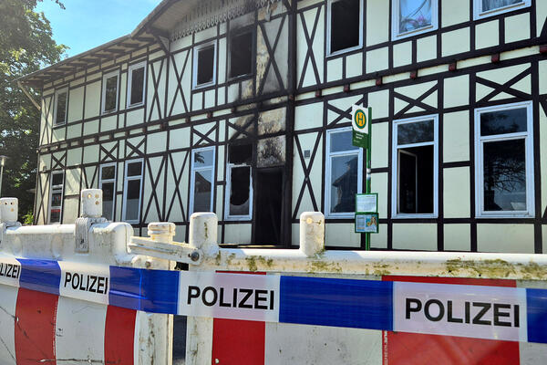 Bahnhof Derneburg - Absperrung nach Brand