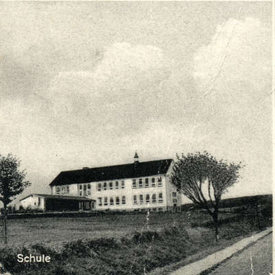 Bild vergrößern: Holle-Schule-um-1960