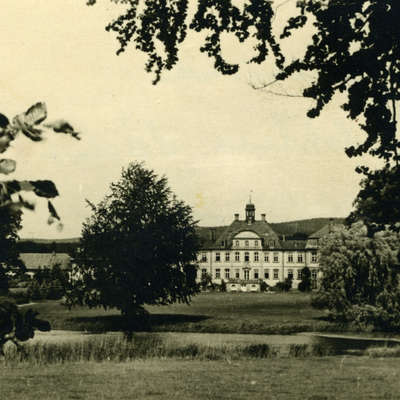 Bild vergrößern: Schloss-Söder-01