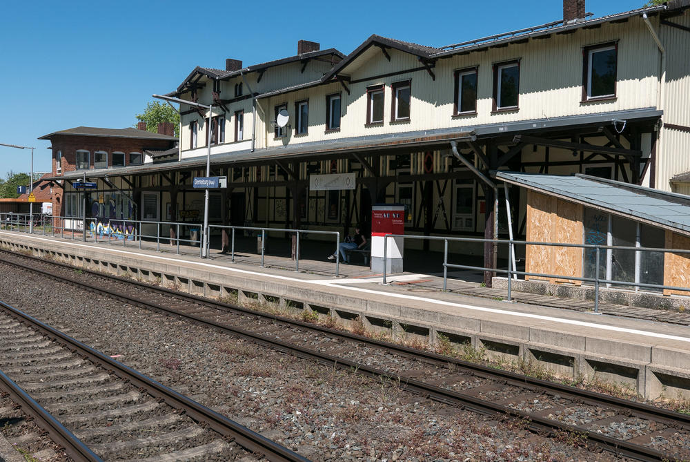 Bild vergrößern: Bahnhof-Holle-Gleise